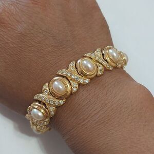 Vintage Ivana Trump XOXO Sparkly Crystals Faux Pearls Gold Tone Link Bracelet